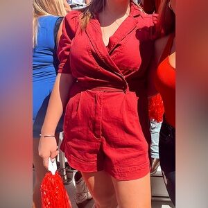 Worn for a Gameday once and it does not fit anymore